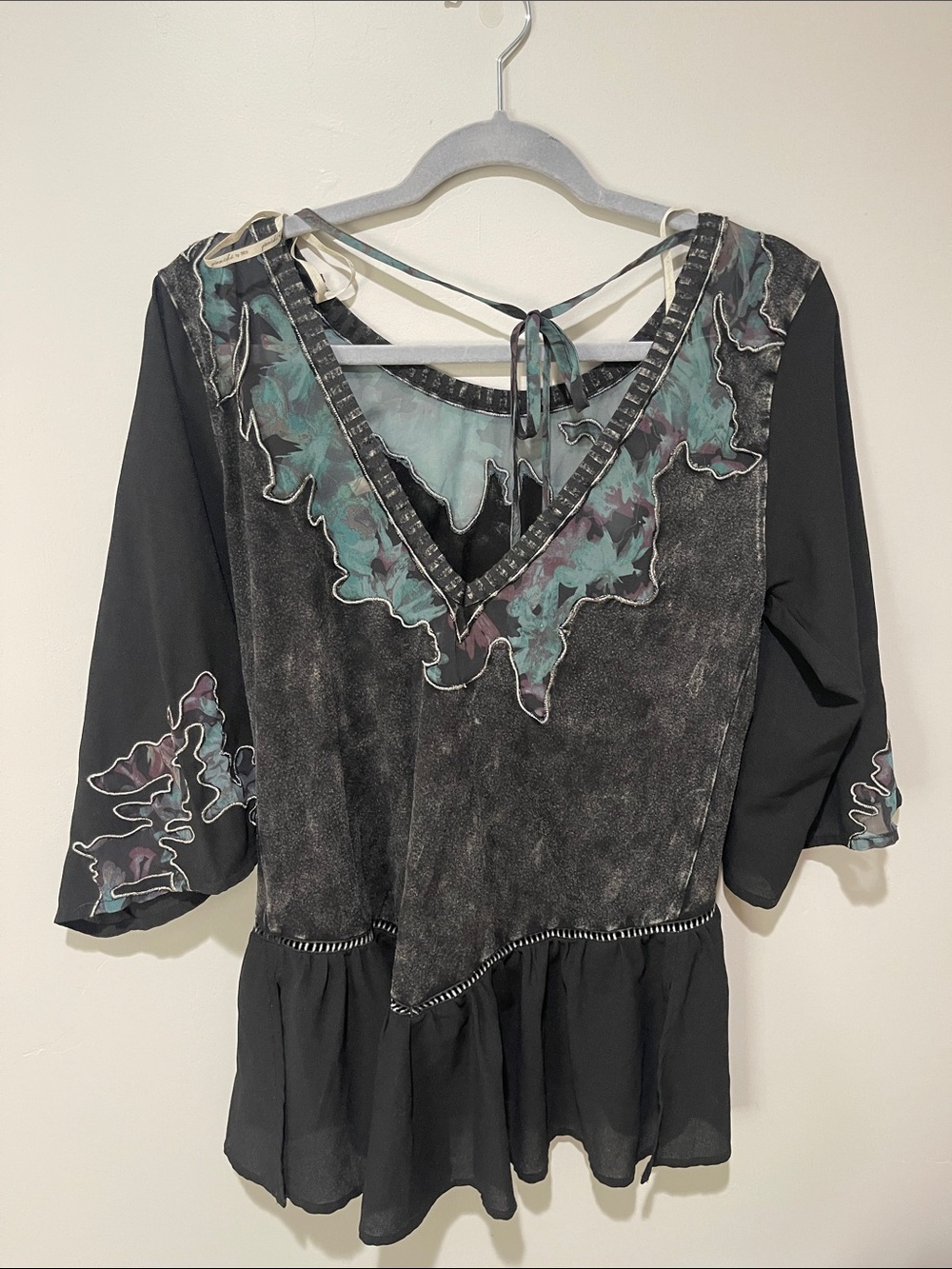 gimmicks by BKE Black Tunic - Picture 2 of 6
